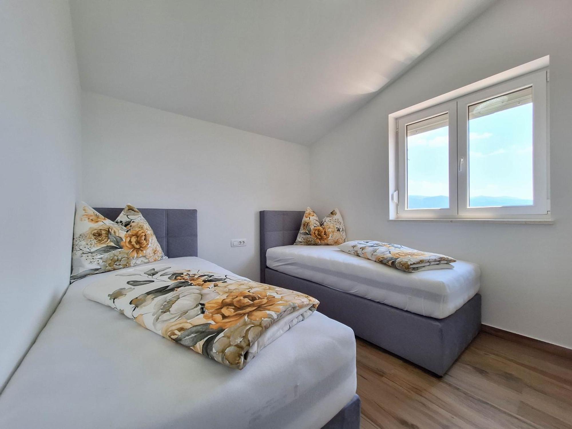 Apartments Kulas Новий Винодольський Екстер'єр фото